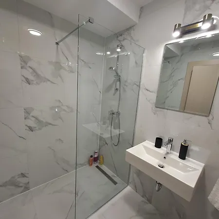 Vlado 1 Apartment *